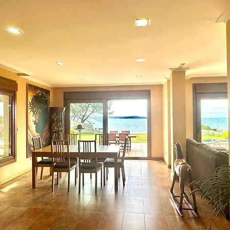 Rest In Sanxenxo - Punta Elmo En Plena Costa